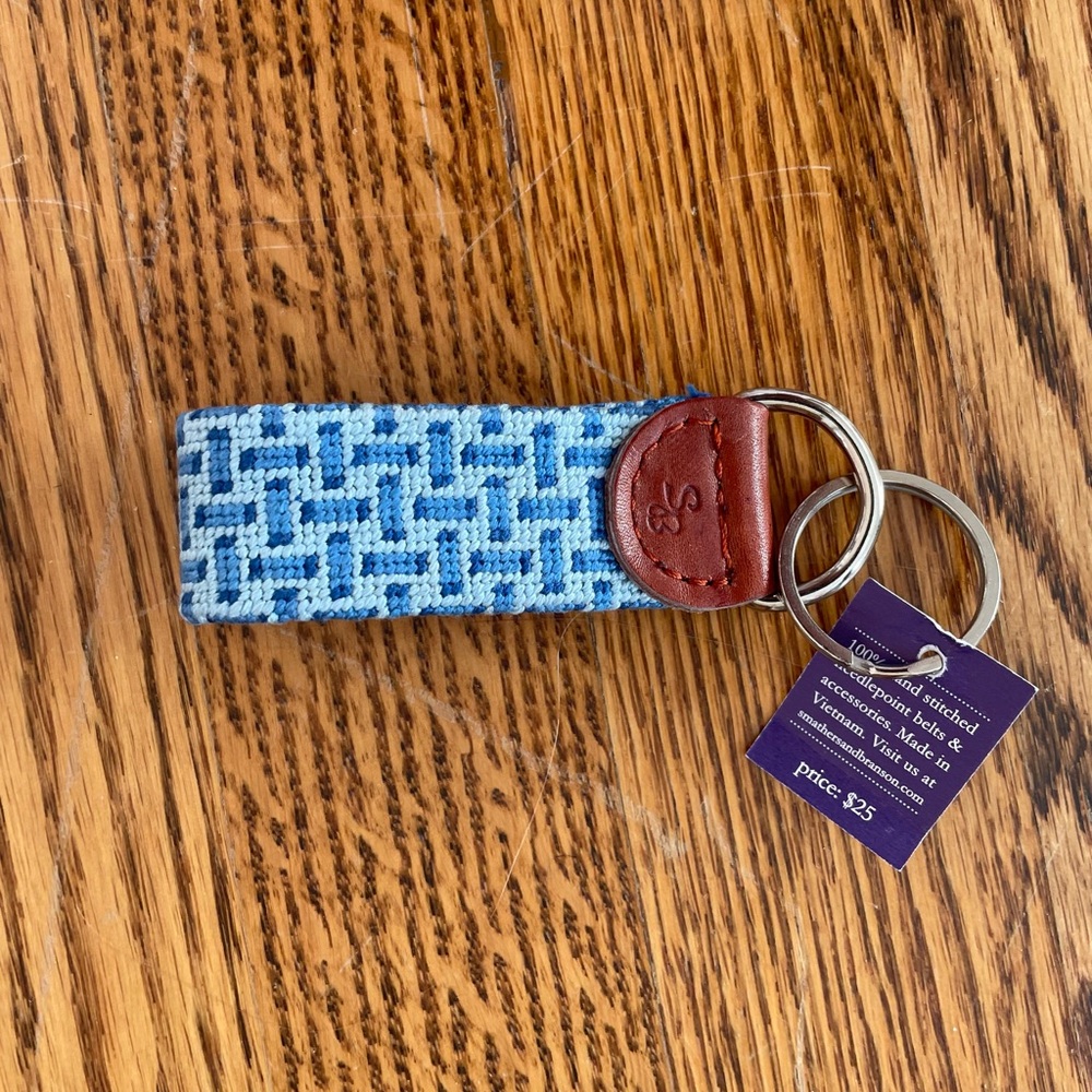 NWT Smathers & Branson Basketweave pattern needlepoint key fob